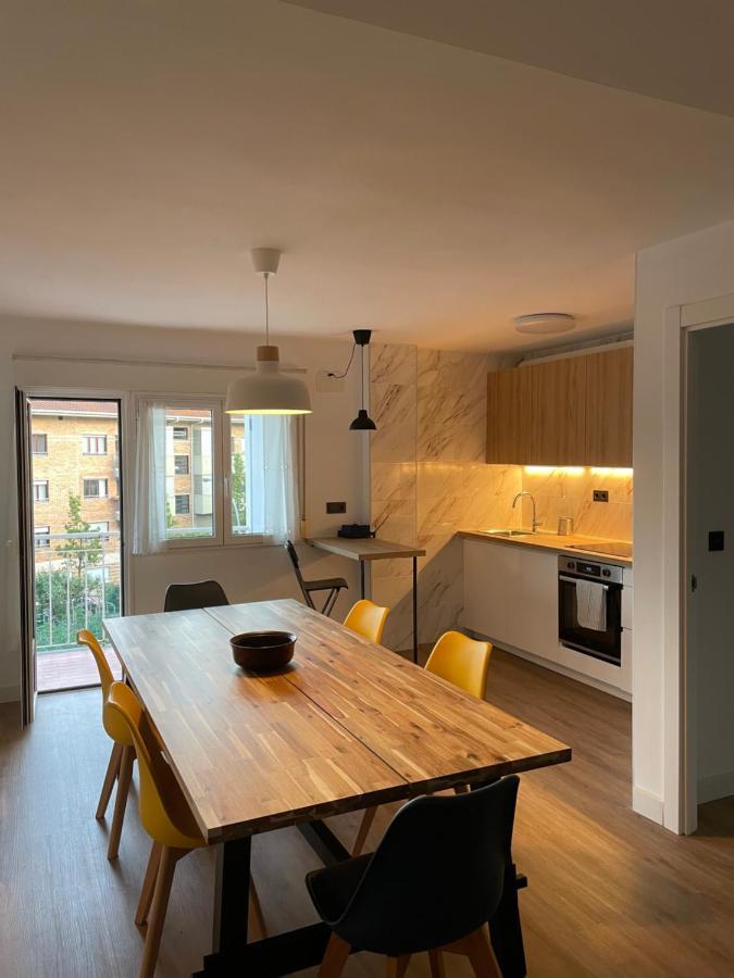 Cozy Apartment 6' From San Sebastian + Parking Усурбиль Экстерьер фото